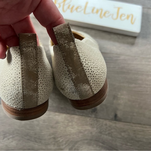 Paul Green Lenny Perforated Gold Loafers NWOT - Picture 4 of 7